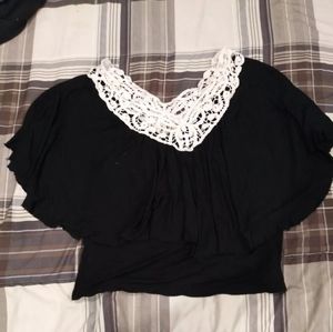 ❤Heart and hips black crop top size large